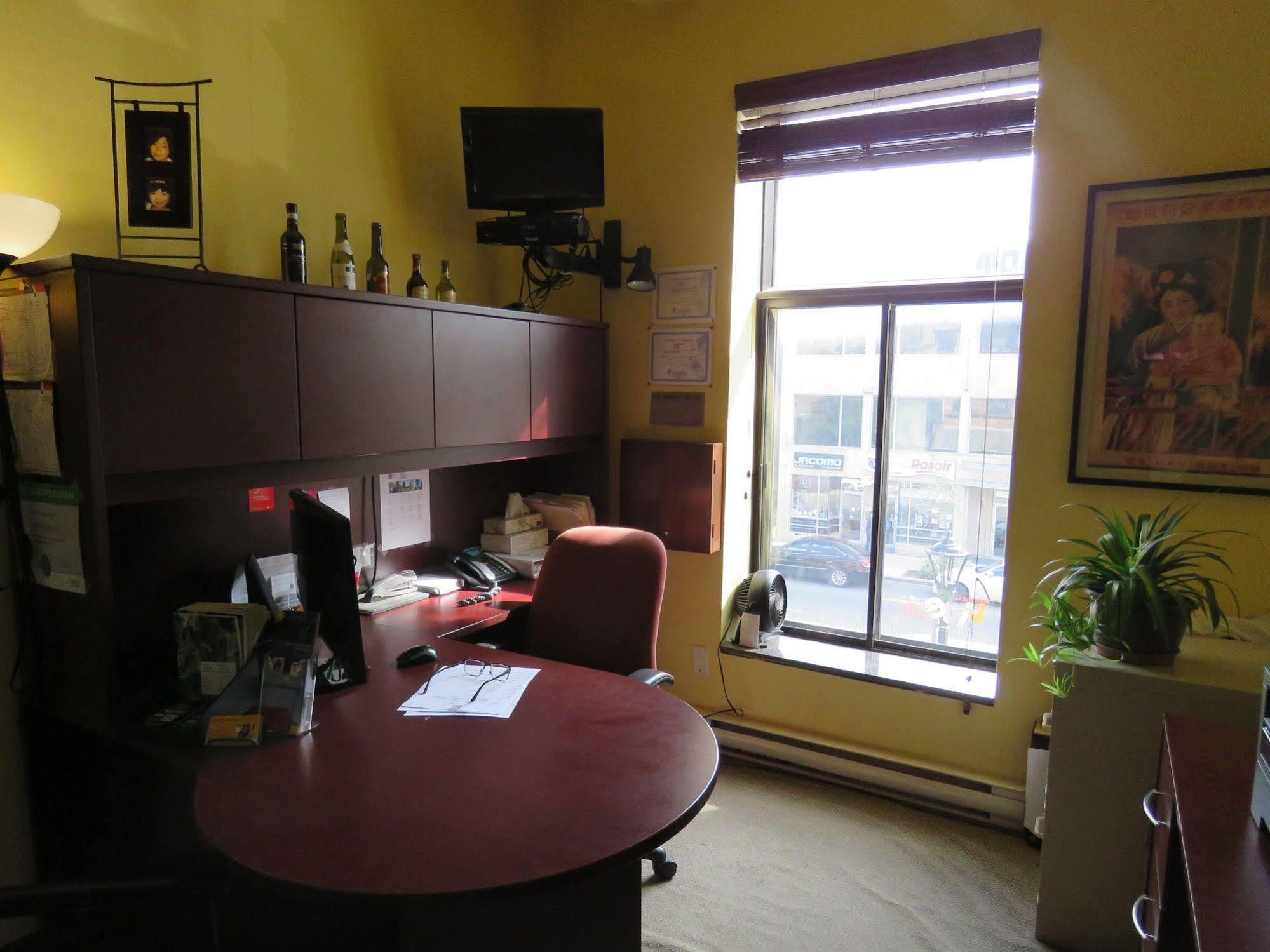 Anne Ma Soeur Anne Hotel Studio مونتريال المظهر الخارجي الصورة
